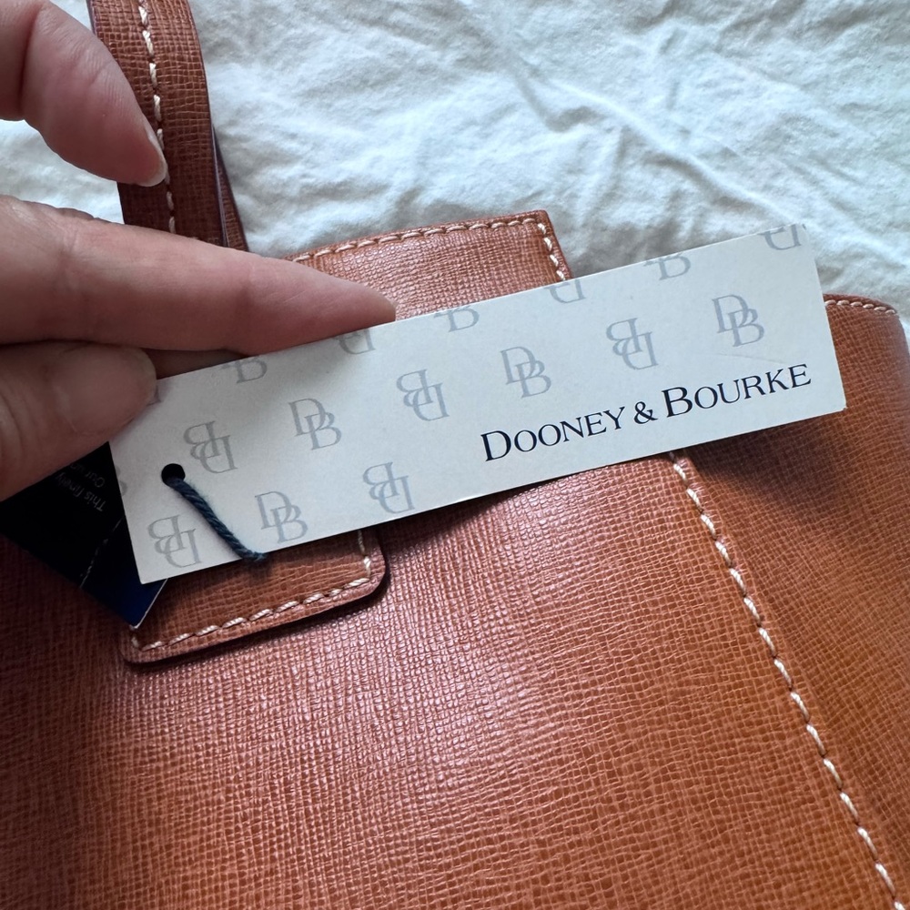 Dooney & Bourke - NWT Brown Saffiano Leather Purse - Picture 4 of 14